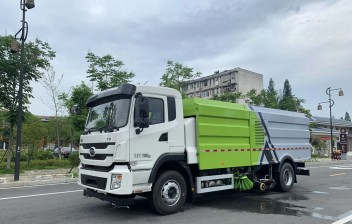 比亚迪T8纯电动大型洗扫车