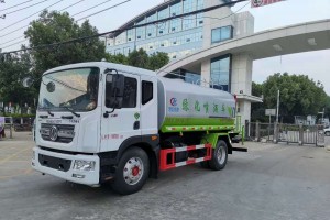 东风多利卡12-15吨绿化抑尘喷洒车